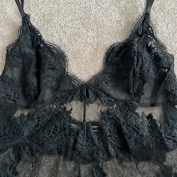 VS sheer black all over lace babydoll - Picture 4 of 7